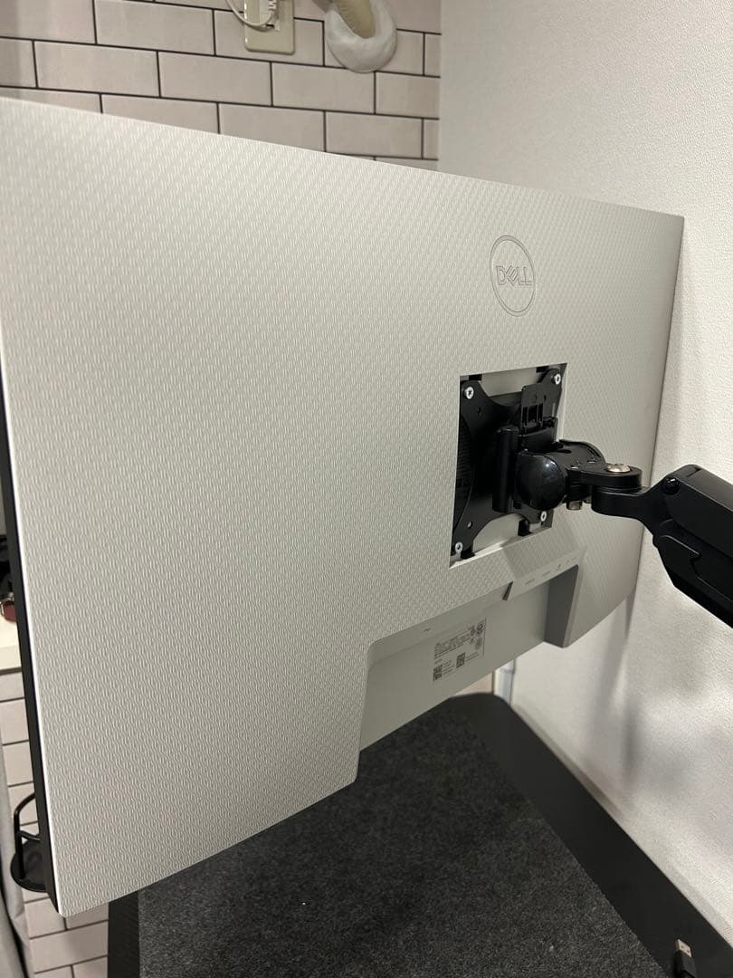 DELL 2722qc 27インチ4Kモニター