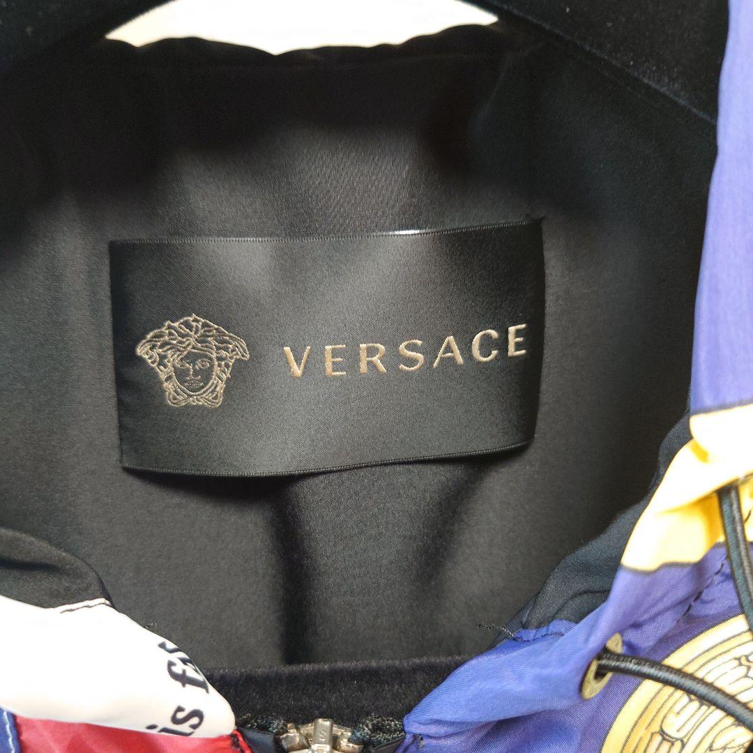 ジャケット・アウター Medusa Silk Blend Hooded Nylon Jacket