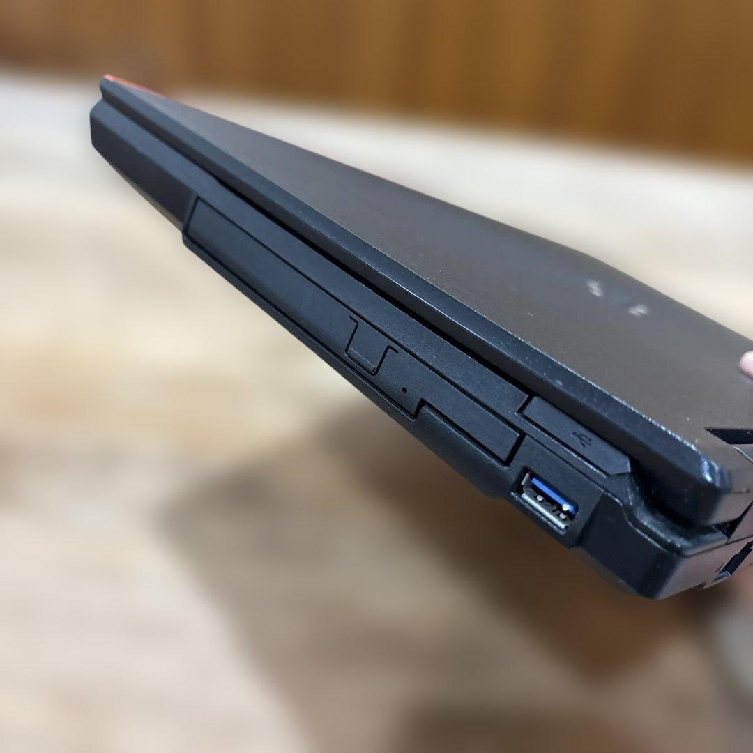 FUJITSU 富士通　LIFEBOOK A576/N FMVA 12TK1