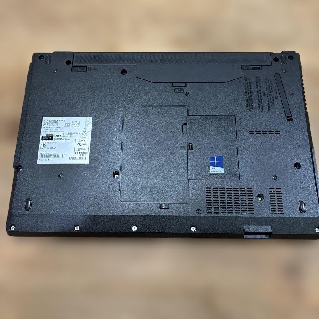 FUJITSU 富士通　LIFEBOOK A576/N FMVA 12TK1