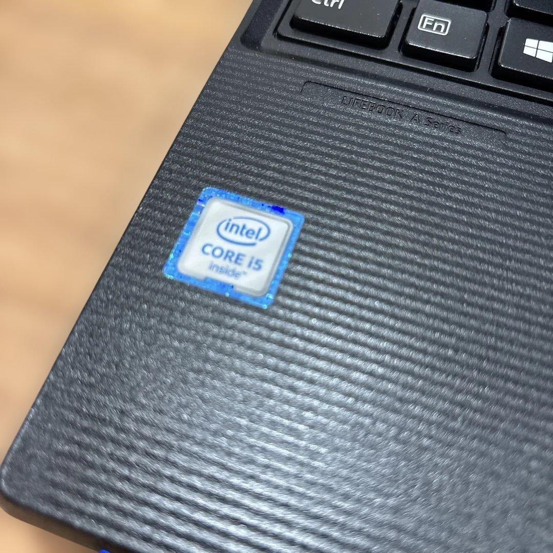 FUJITSU 富士通　LIFEBOOK A576/N FMVA 12TK1