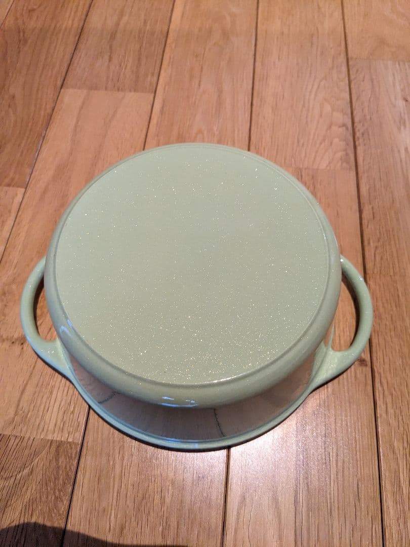 薪*様 バーミキュラ両手鍋 18cmパールグリーン(12/16)少しお値下げ致し