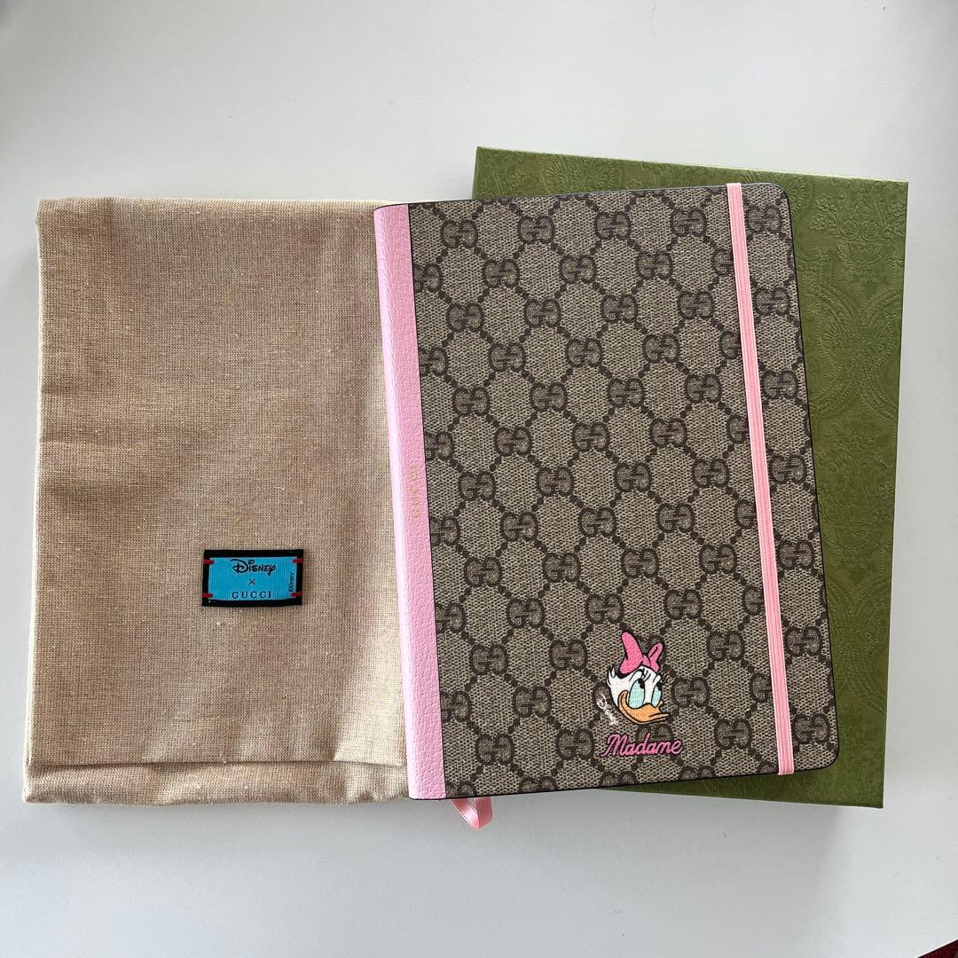 GUCCI ディズニー　デイジー　コラボ　ノート