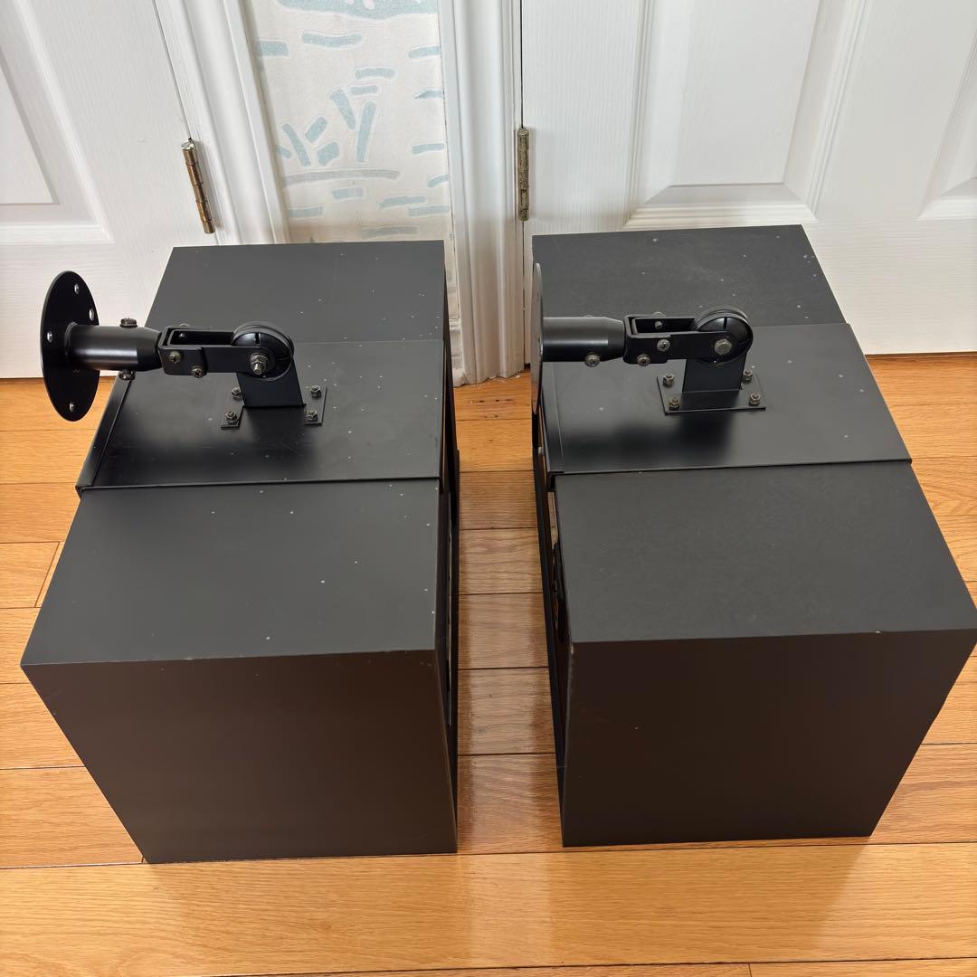 BOSE 301MM II 天吊り金具付き　R側2本セット