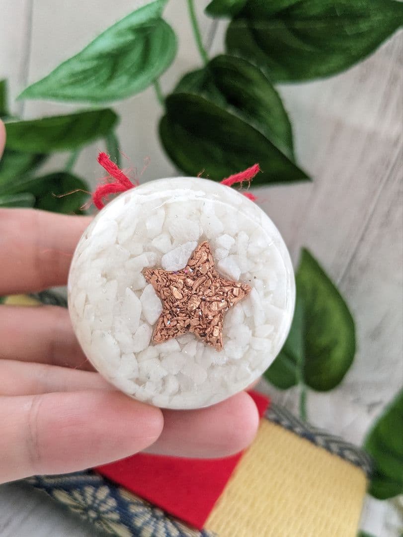 【きらっと】顔付き！かがみもちちゃん形オルゴナイト☆他３点