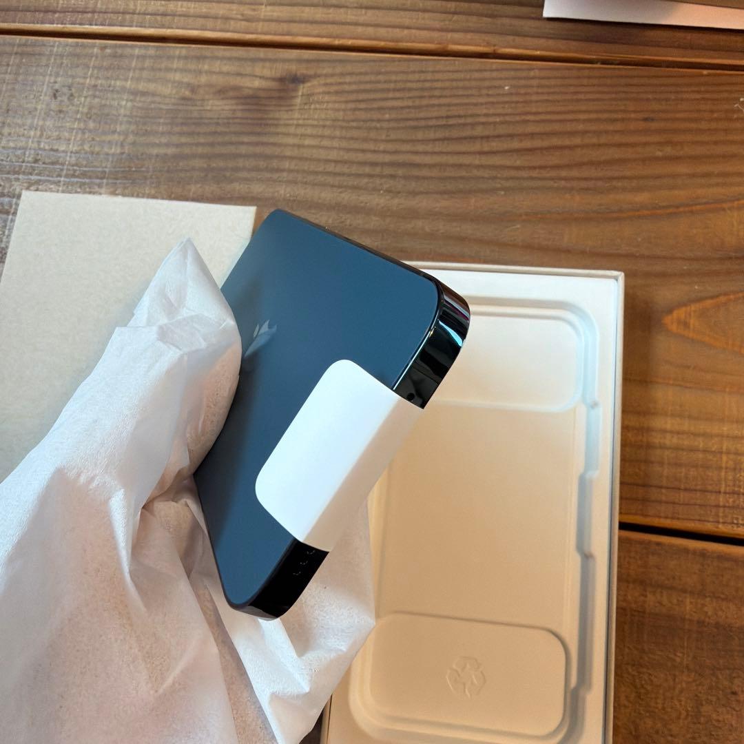 新品Apple iPhone 12 Pro パシフィックブルー 256gb