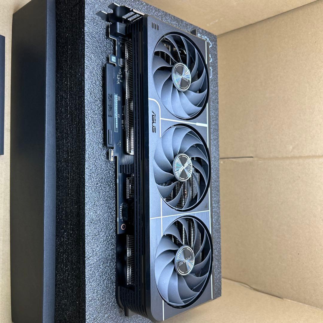 グラフィックボード・グラボ・ビデオカード ASUS NVIDIA GeForce RTX 5070Ti