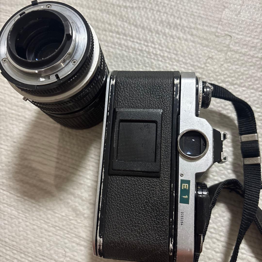 Nikon FE2 フィルム一眼レフカメラ ズームレンズ付き