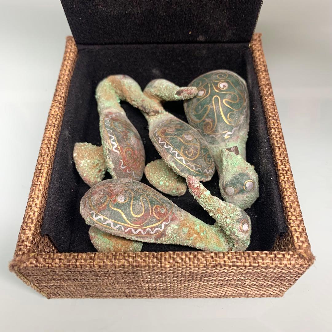 AC　旧蔵古代の飾り　副葬品　根付時代物　アンティーク 4点セット 骨董品