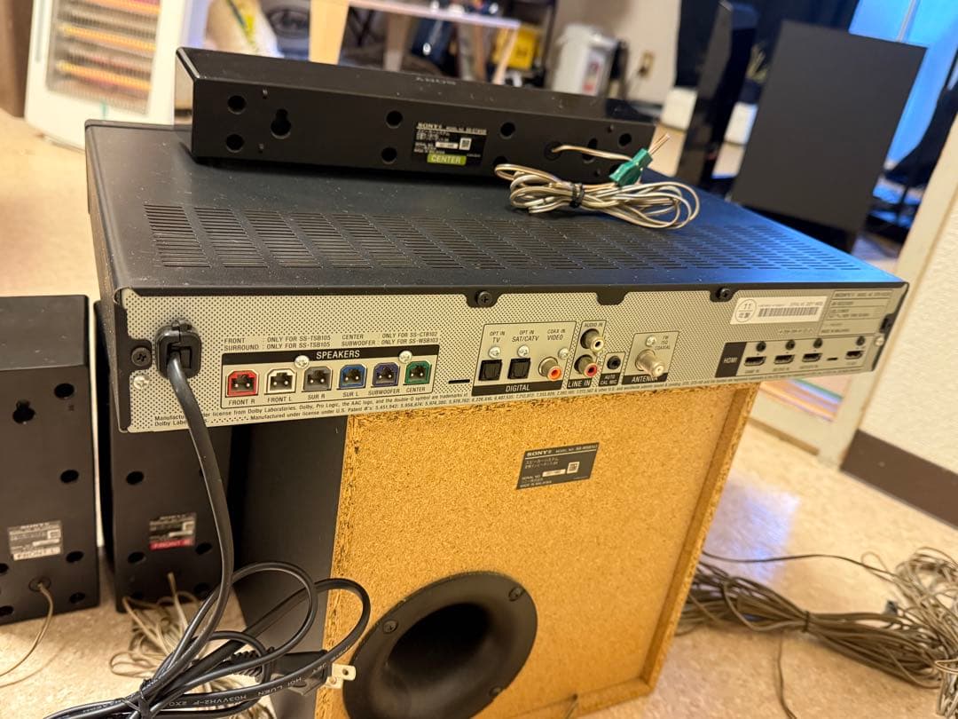 SONY 5.1chサラウンドシステム 本体と付属品