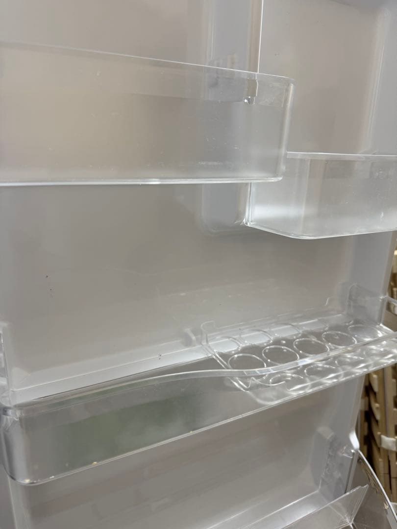 鶴*凪様 日立 冷蔵庫 ライトゴールド R-HWS47S-N 右開きタイプ　20