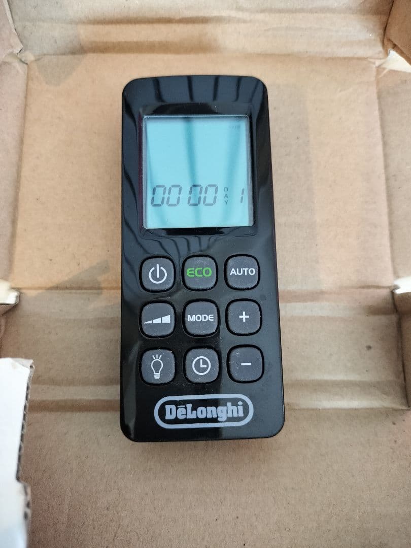 DeLonghi 電気ヒーター キャスター付き