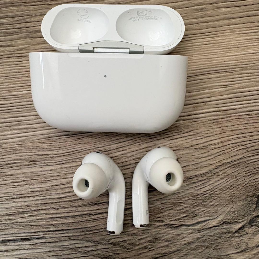 即購入⭕️【美品】AirPods Pro第2世代 Lightning【付属品完備】