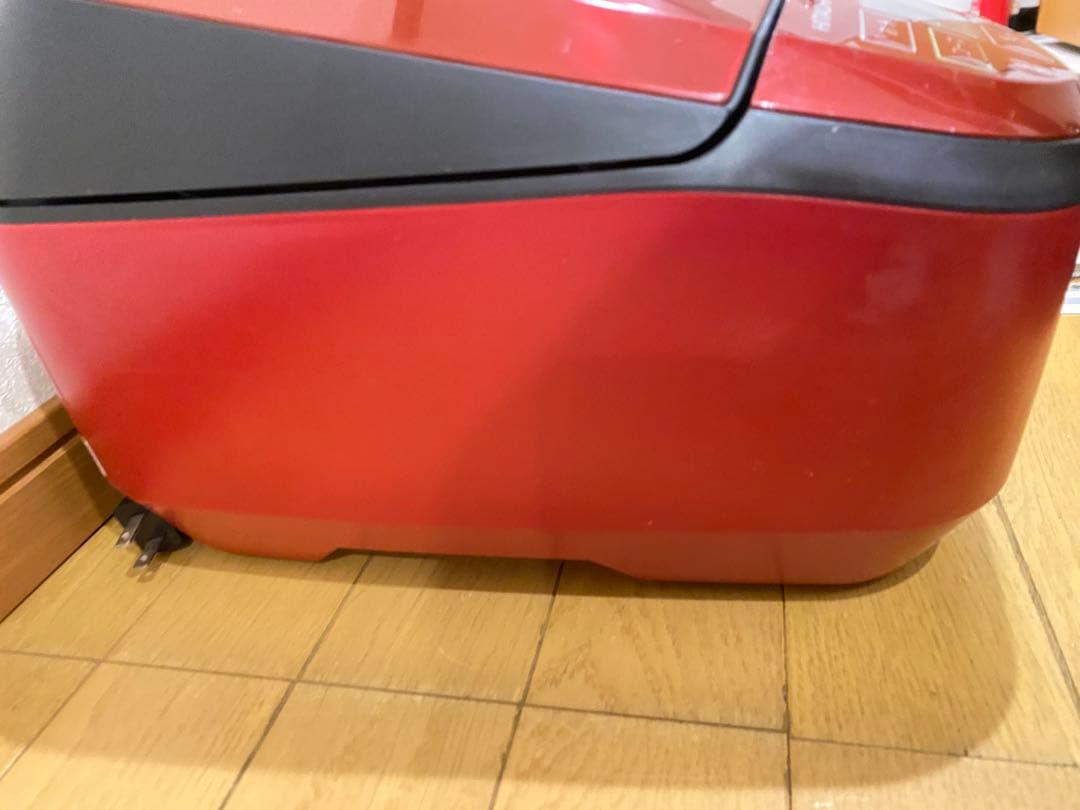 IH炊飯器、レッド、HITACHI製、RZ-TS104M