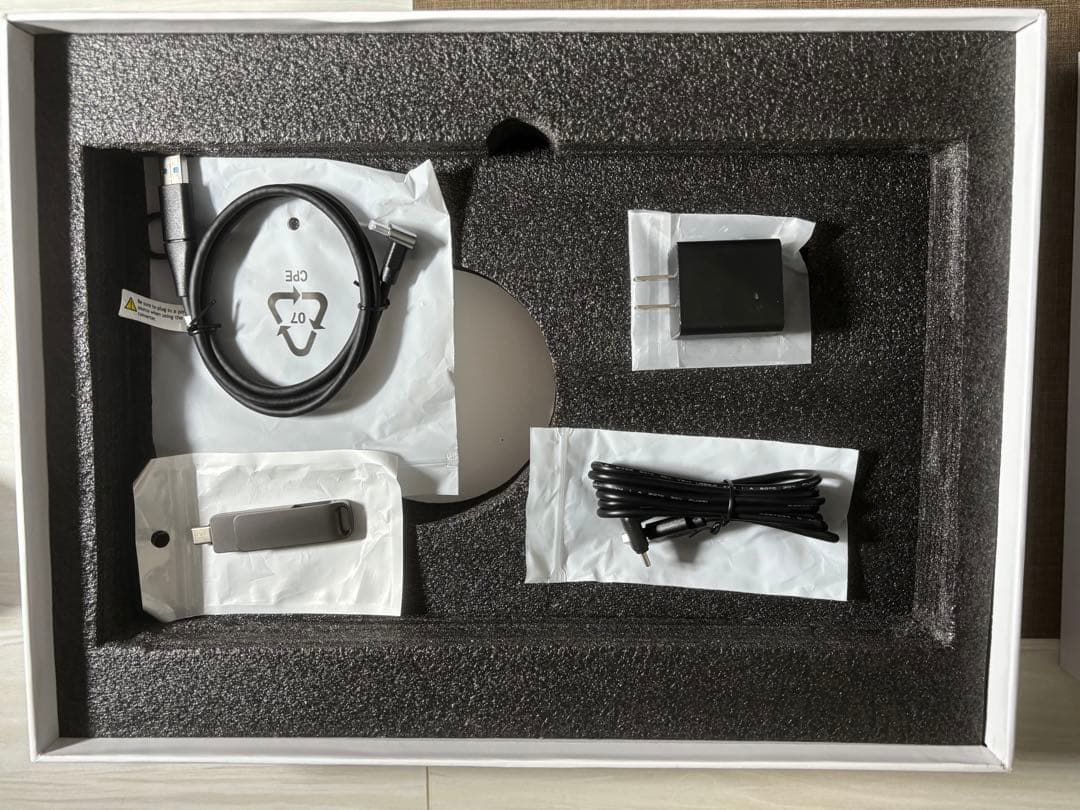 【未使用】ROADOM モバイルマルチディスプレイ 4画面 13〜17インチ対応