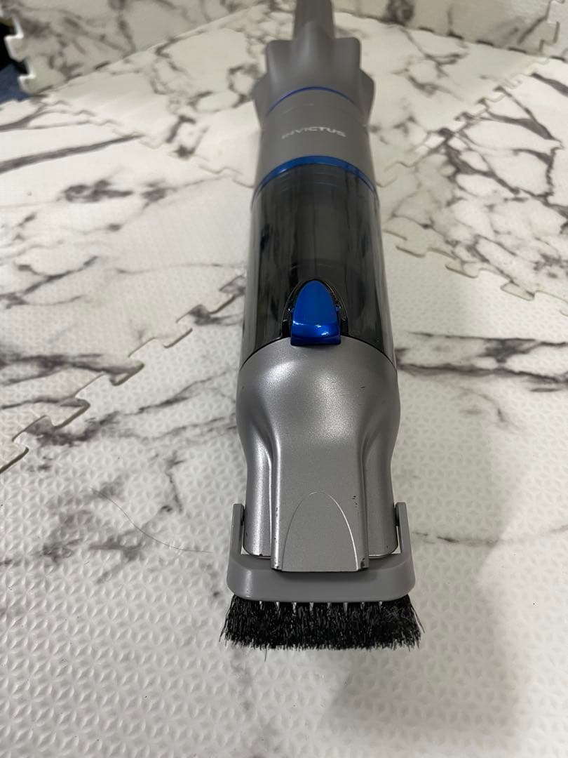 インビクタスワン　コードレスクリーナー　掃除機