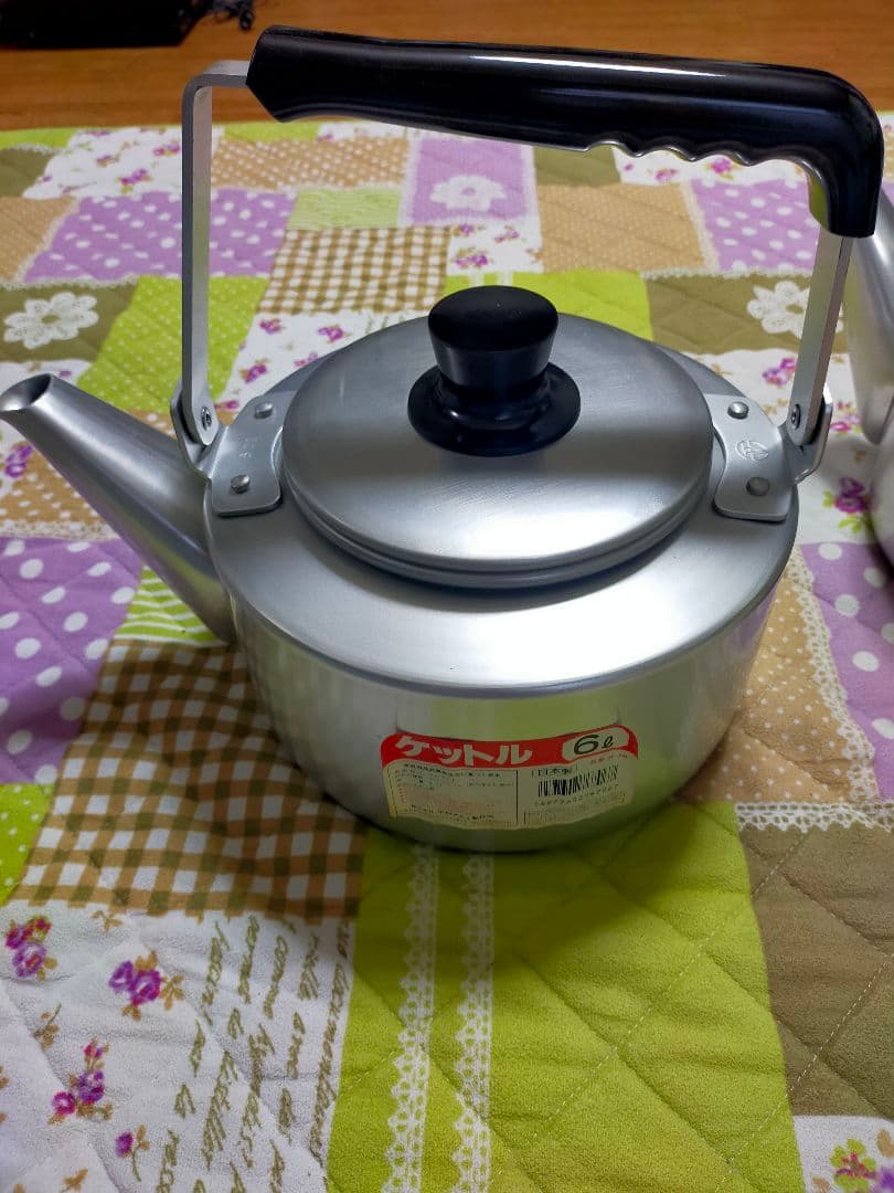2つの金額です　アルミ　大型ケットル６Ｌ　やかん