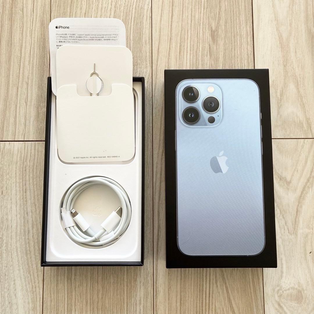 のぶ✨Apple iPhone13Pro 本体 シエラブルー 256GB