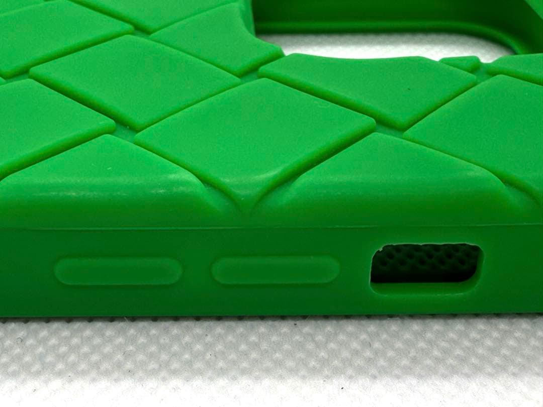 ボッテガヴェネタ BOTTEGA VENETA iphone14pro ケース