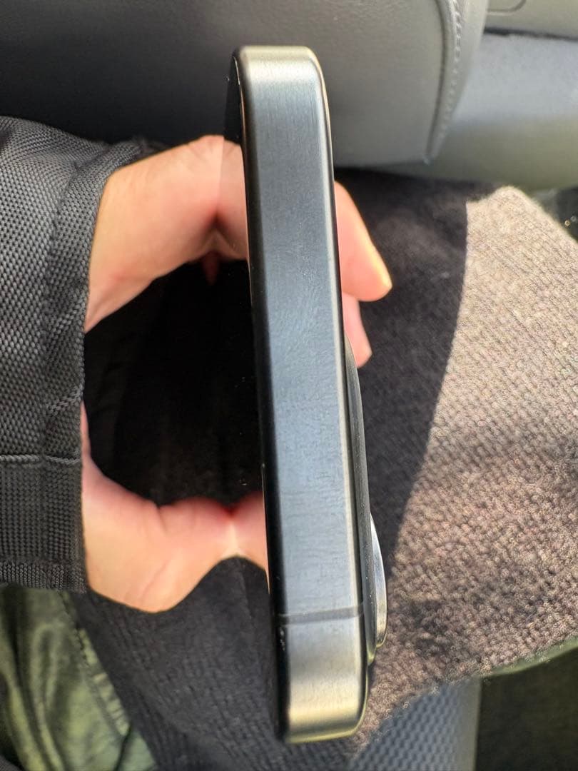 専用　AppleiPhone15Pro 128GB 黒 箱とケーブル有