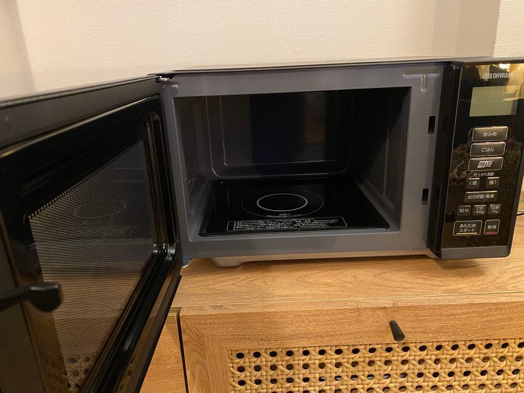電子レンジ22L IMB-F2202-B ブラック　2024年製