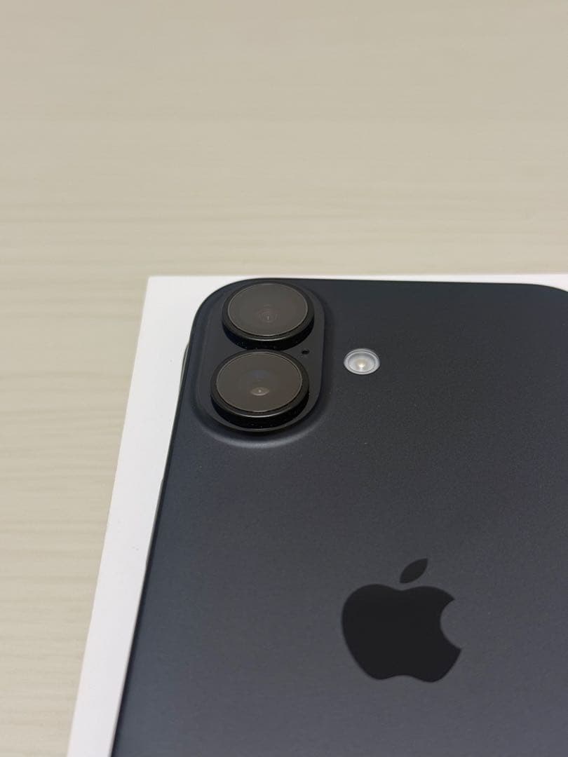 iPhone 16 256GB 本体 ブラック SIMフリー 付属品、箱付き