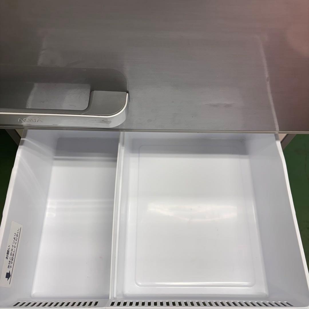 657 4ドア　関東　真ん中野菜室　大型冷蔵庫　ファミリー向　300L〜400L