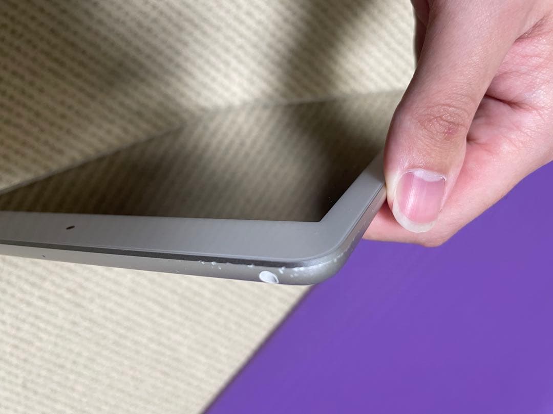 iPad 第6世代A1893 32gb