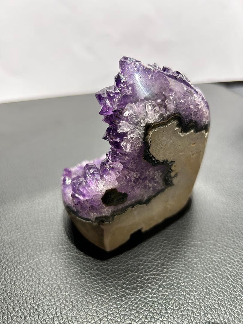 ウルグアイ産 アメジストクラスター 高品質AAA 浄化 天然石 縦横自立可能