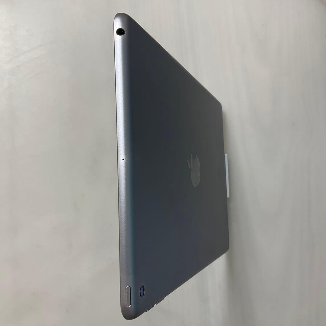 iPad 第6世代　32GB Wi-Fi