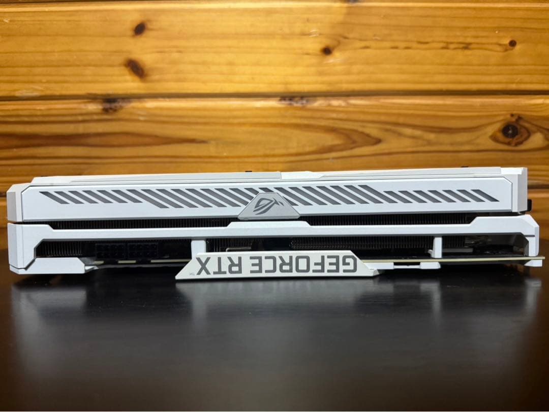 グラフィックボード・グラボ・ビデオカード ASUS ROG STRIX GeForce RTX 3070 8GB