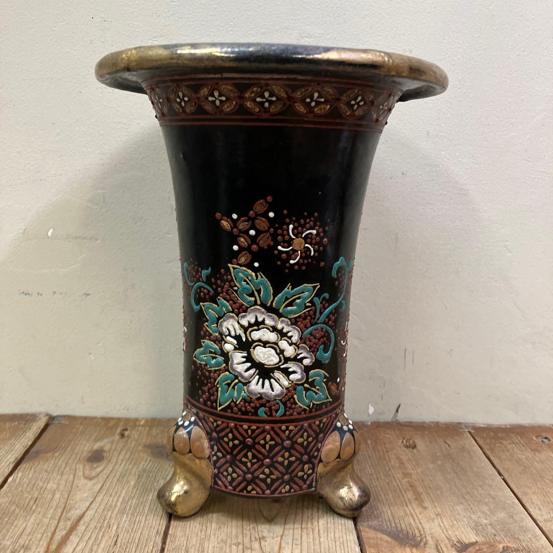 C-壁 花瓶 骨董品 黒地 時代物 黒釉 牡丹 花柄 インテリア モダン 和小物