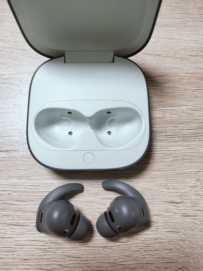 【新品購入１ヶ月/美品】Beats Fit Pro ノイズキャンセリングイヤホン