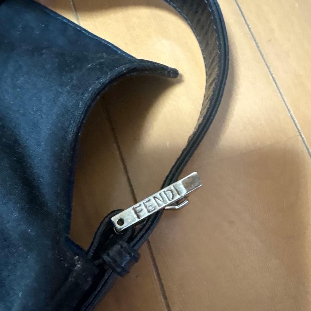 FENDI フェンディ　マンマバスケット　ショルダーバッグ　黒　ブラック