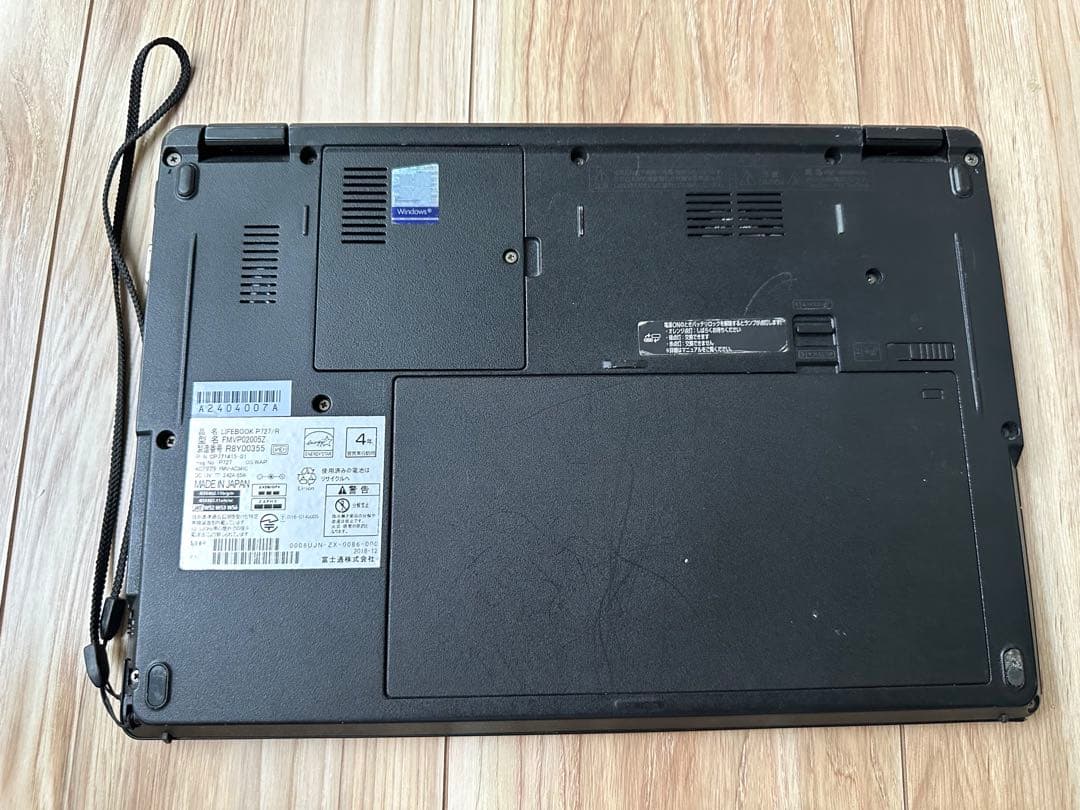 薄型タブレットPC 富士通 R727 i7第7世代Win11/office21付