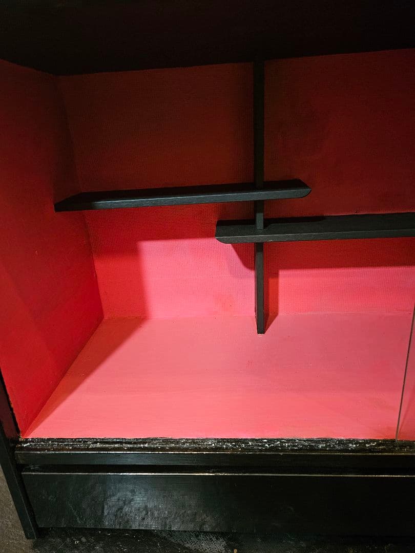 ショーケース　飾り棚　ガラス　引き出し　ブラックピンク　木製　ラック　昭和レトロ