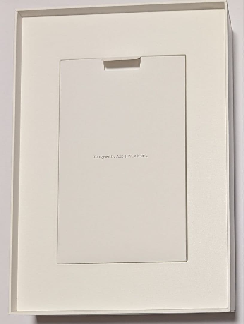 あ*ま様 iPad 9世代 本体 シルバー 純正充電器付き