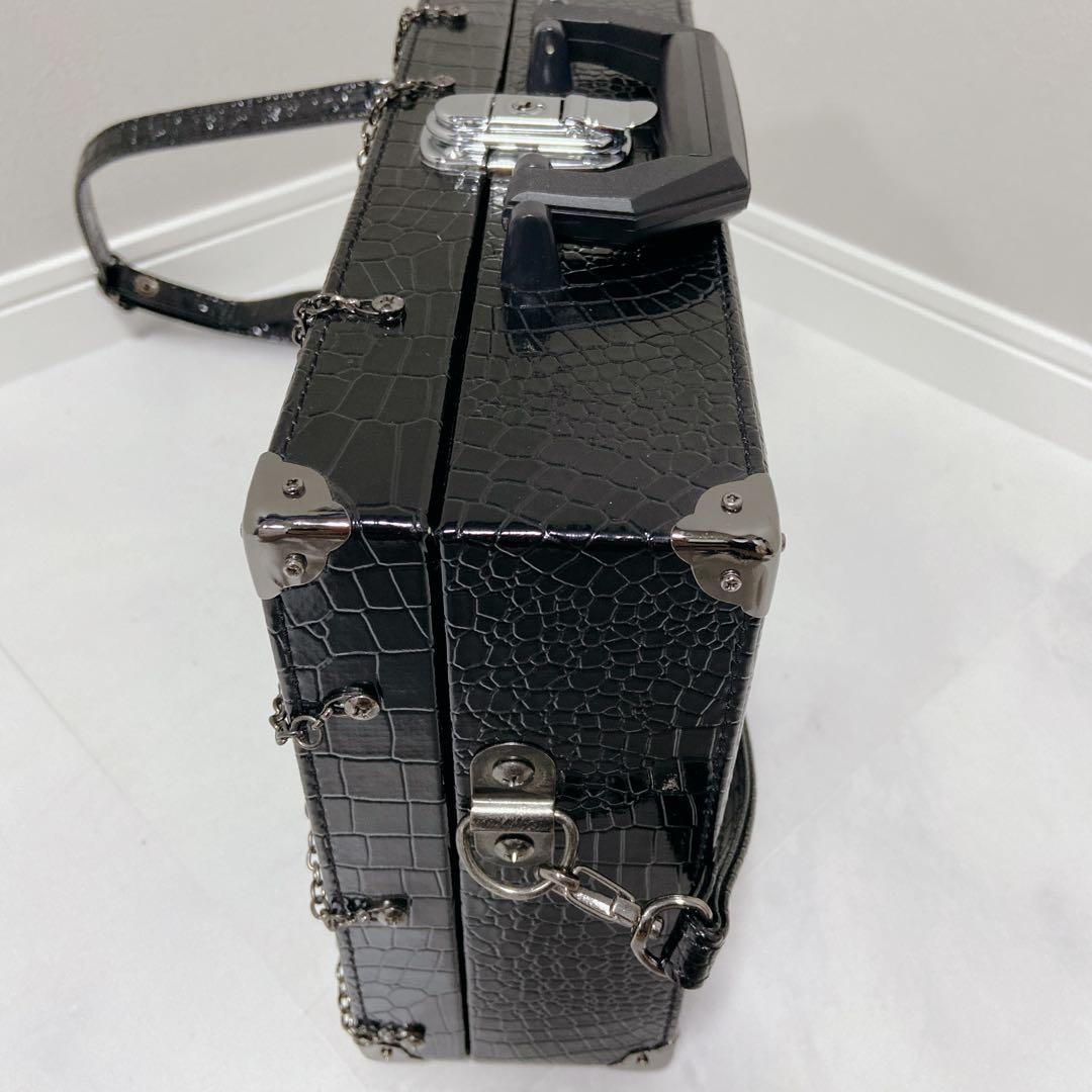 BPN 蜘蛛の巣　チェーン装飾　トランクバッグ　ゴシック系