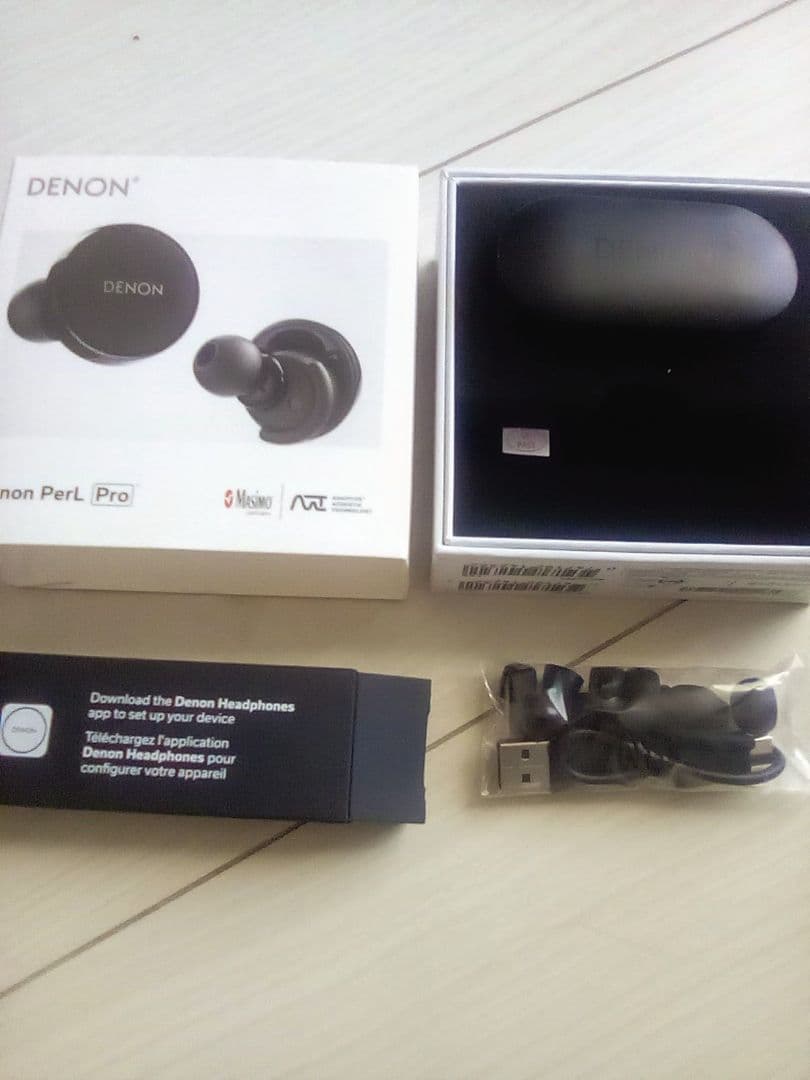 DENON PerL Pro ワイヤレスイヤホン ブラック　ジャンク品