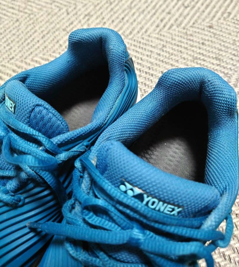 YONEX　テニスシューズ