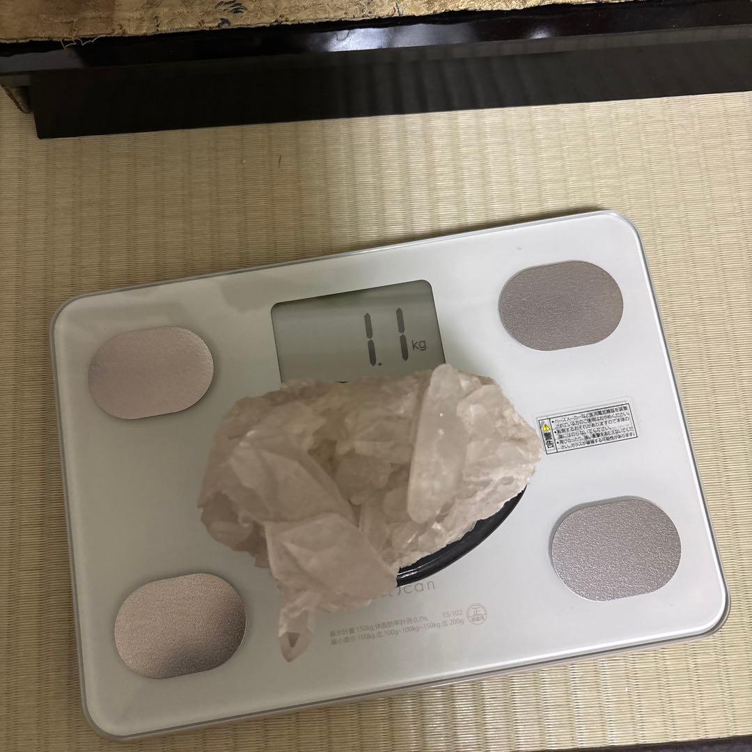 透明クォーツクリスタル 置物 スタンド付き