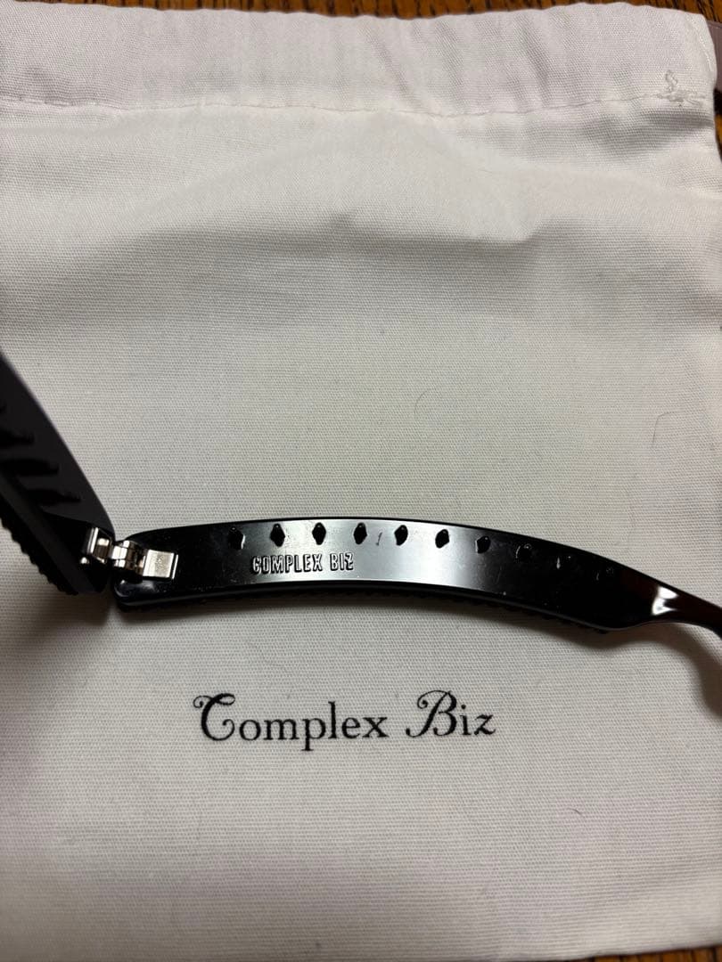 コンプレックスビズ　 バナナクリップ　ブラウン