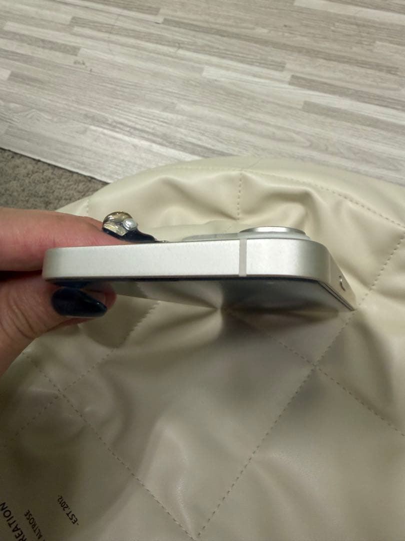 iPhone14 256GB スターライト 美品 本体のみ