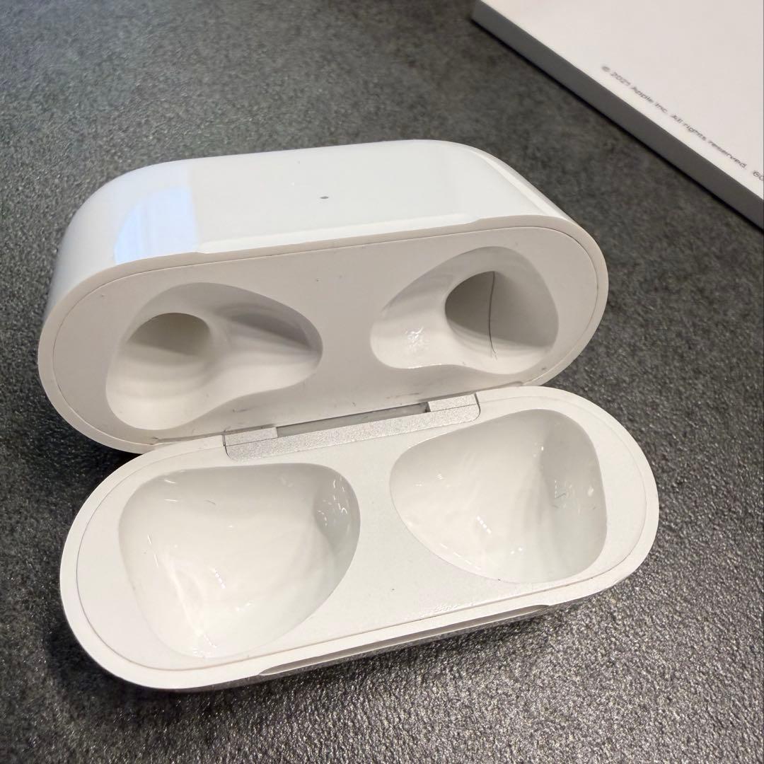 AirPods 第3世代 本体 充電ケース 箱付き (MME73J)