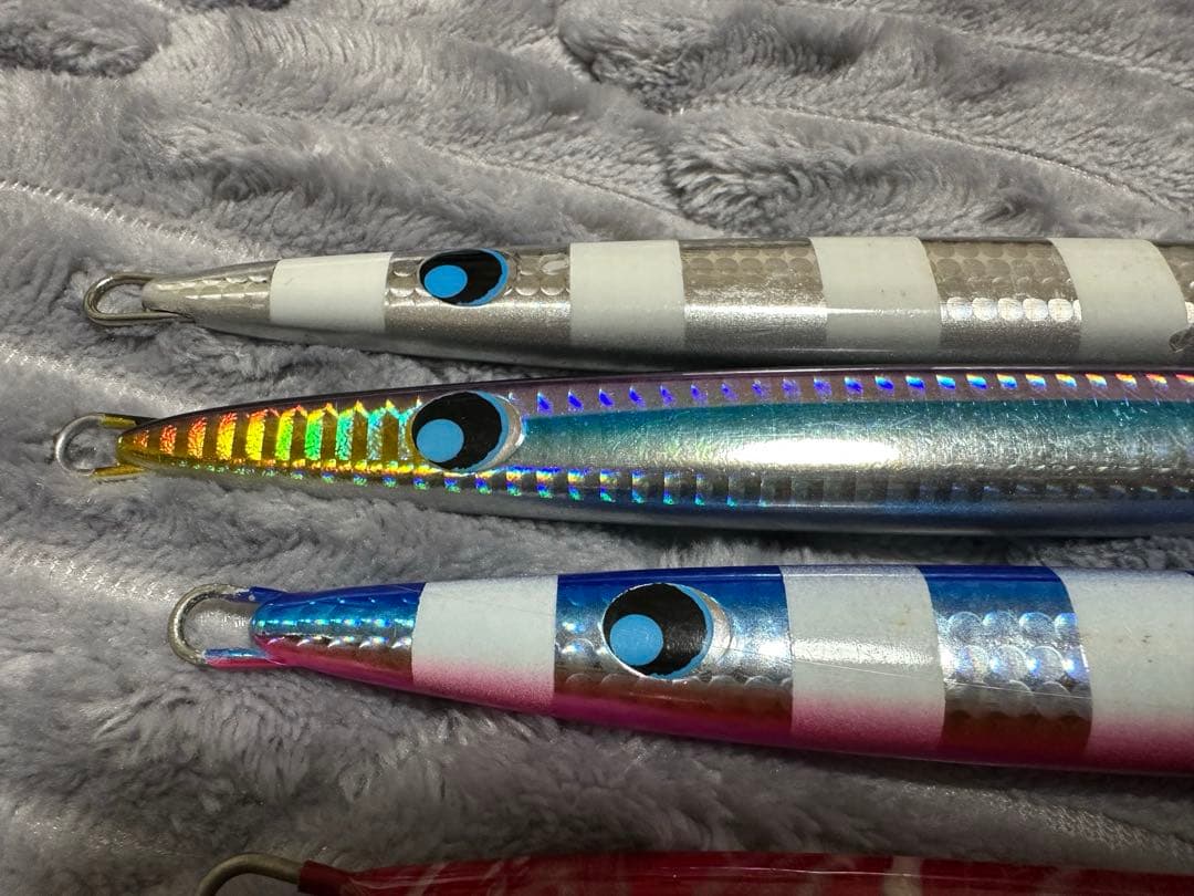 羽田ジグ　黒羽170✖️2 200✖️1 ウコロジク　250、300