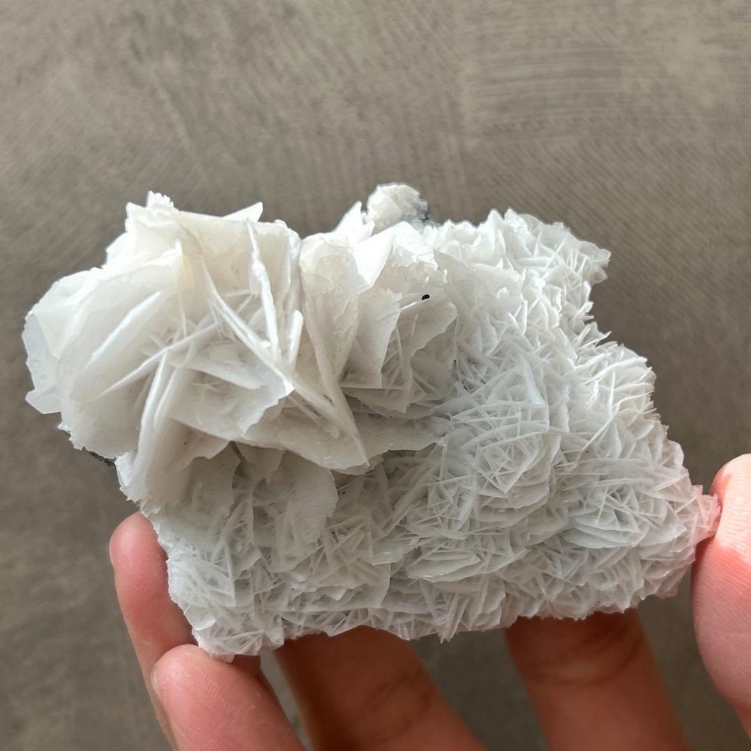 高品質　ホワイトローズカルサイト　白薔薇　カルサイト　ヤオガンシャン産