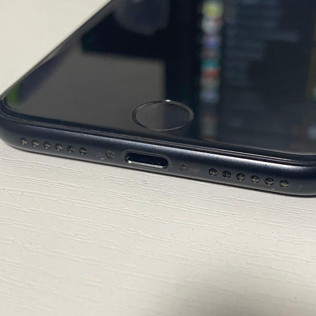 Apple iPhone SE 第二世代 MHGP3J/A 84%