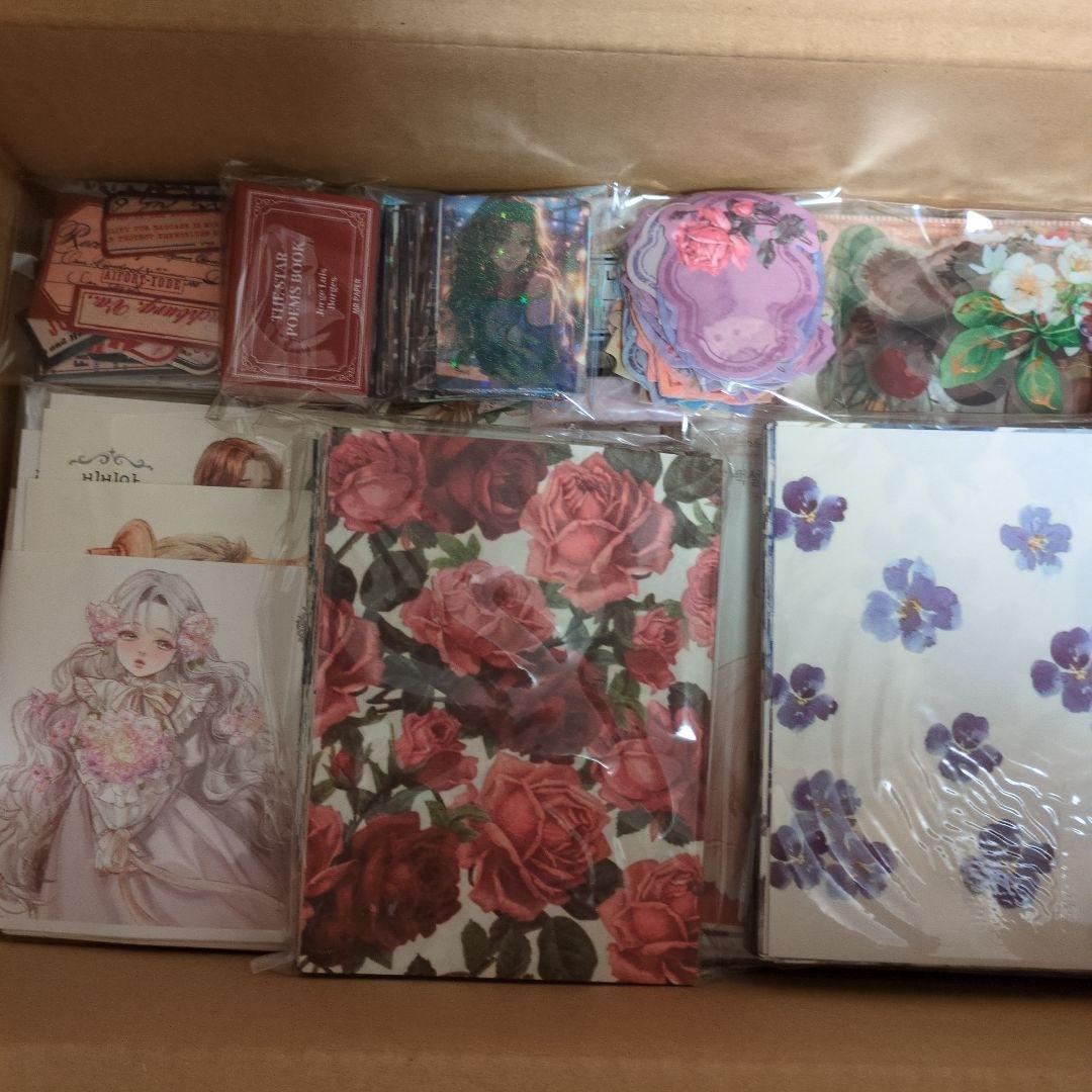 紙モノ まとめ売り コラージュ素材 80サイズ