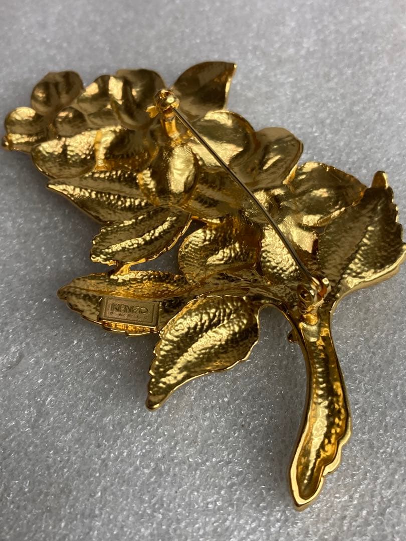 Z）KENZO 花束 大きい ブローチ ケンゾー アクセサリー フラワー