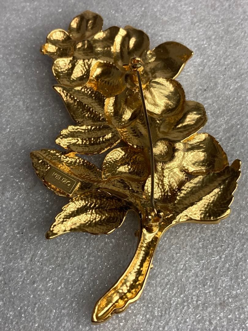 Z）KENZO 花束 大きい ブローチ ケンゾー アクセサリー フラワー